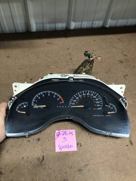 10331551 Pontiac Speedometer Instrument Gauge Cluster Speedo 03 Grand Prix With Plugs