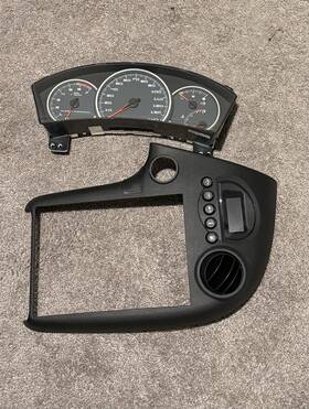 15286998 Pontiac 2004 Grand Prix Gtp Oem Gauge Cluster With Extras 93k Miles Tested Working