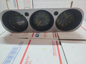 Porsche 58365b 1983-1985 944 Instrument Gauge Cluster M/t 170mph With Bezel 165k Mikes