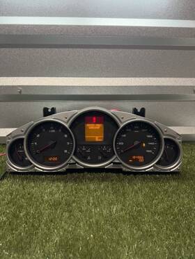 955-641-213-0 Porsche 05-06 Cayenne S Instrument Gauge Cluster Speedometer High Silver 184 966
