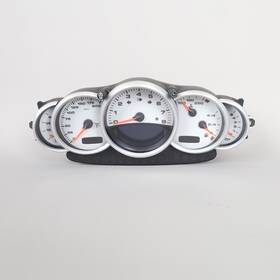 9966419807670c Porsche 2002 911 996 Carrera - Arctic Silver Stock #26031