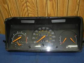 4174579 Saab 1992 Classic 900 2.1 Non Turbo Automatic Speedometer Cluster