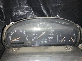 5042460 Saab Speedometer Instrument Cluster Panel Gauges 00 01 9-5 9-3 46-i 5042460 Saab Speedometer Instrument Cluster Panel Gauges 00 01 9-5 9-3 46-i