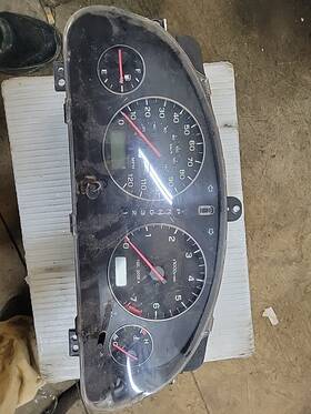 8501360a Subaru 00-04 Outback Instrument Gauge Cluster Speedometer
