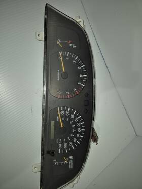 257-61855a Toyota 1998-2000 Tacoma Sr5 5 Speed 4x4 Gauge Cluster