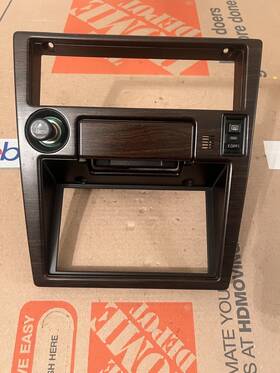 81850-22120 Toyota 1985 - 1988 Cressida Radio Trim Bezel With Lighter / Ashtray /defrost Oem