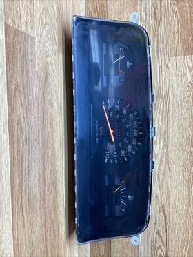 83010-04011 Toyota 92-95 4runner Pickup 228k Speedometer Analog Instrument Guage Cluster