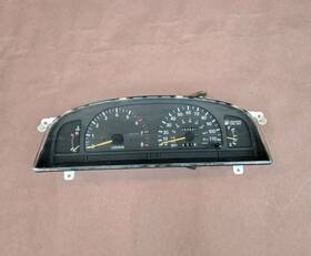 83010-04201 Toyota 95-97 Tacoma 4 Cyl Speedometer Tach Instrument 4x4 Cluster