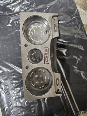 83100-90a10 Toyota 83100-90900 1981 -1987 Land Cruiser Fj60 Speedometer Instrument Cluster