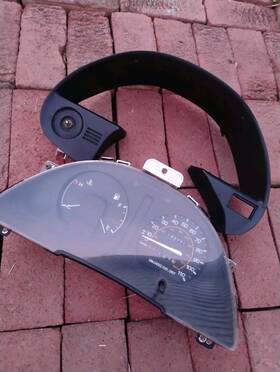 8320016280 Toyota 1991-1992 Tercel Speedometer Cluster With Bezel 192k Miles Oem