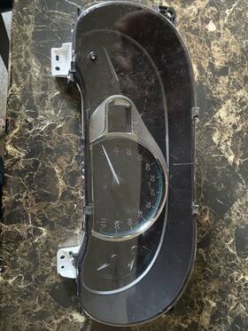 8380008480 Toyota Speedometer Instrument Cluster 2011 - 2014 Sienna Panel Gauges 125 464 Miles