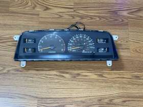Toyota 89 90 91 92 93 94 95 Instrument Gauge Cluster Speedometer 1989-1991 And 1995 Pickup 4runner