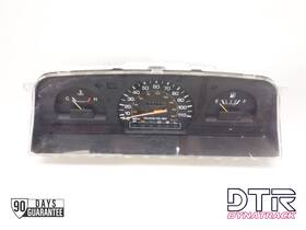 89506-315140 Toyota Pickup Instrument Gauge Cluster 109k Miles