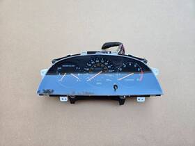 257600-4532 Toyota/genuine Oem 1990-1993 Celica Gt 5 Speed M/t Speedometer Instrument Gauge 92k