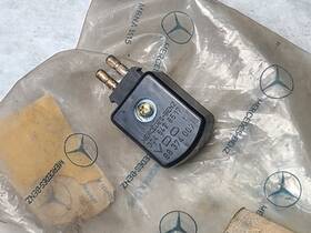 107sp49014 Vdo 0045426517 Mercedes R107 W116 W123 Instrument Cluster Speed Sensor