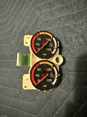 A2c95549400 Vdo Used - Air Pressure Gauge Dual Module Red And Yellow