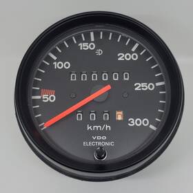 910.641.532.00 Vdo Porsche 911.641.532.00 911 Carrera 3.0 Factory 300km Speedometer Gauge 5.75