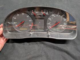 3b1919930g Volkswagen 99-01 Vw Passat Speedometer Instrument Cluster Assembly Oem 3b1919930