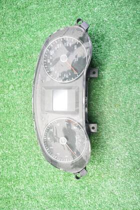 5ttf35019a Volkswagen 2013 14 Jetta Speedometer Gauge Cluster Oem