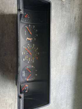 1323025 Volvo Instrument Cluster Untested 740