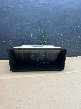 1348066 Volvo 1981 To 1985 240 242 244 245 Speedometer Cluster Gauge Oem Y2112 Dg