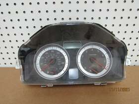 31254830 Volvo 2012 V60 Speedometer Gauge Cluster No Miles Recorded