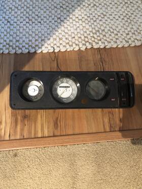 211-957-023-6ll Vw Vintage Early Window Bus Instrument Cluster Gauges Fuel And Speedometer 1973