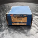 Oem Nos Gm 1507960 1953 Oil Pressure Gauge Chevrolet New In Box. Fixed Price $60.00.